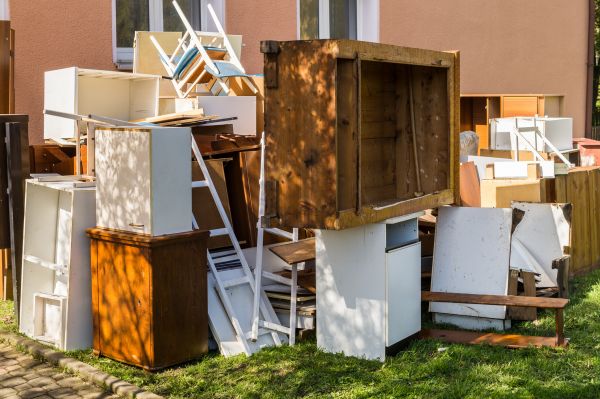 Junk Haul Away Service in Yukon